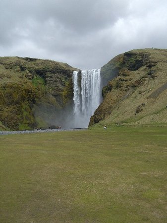 Images of Skógafoss Waterfall | 337x450