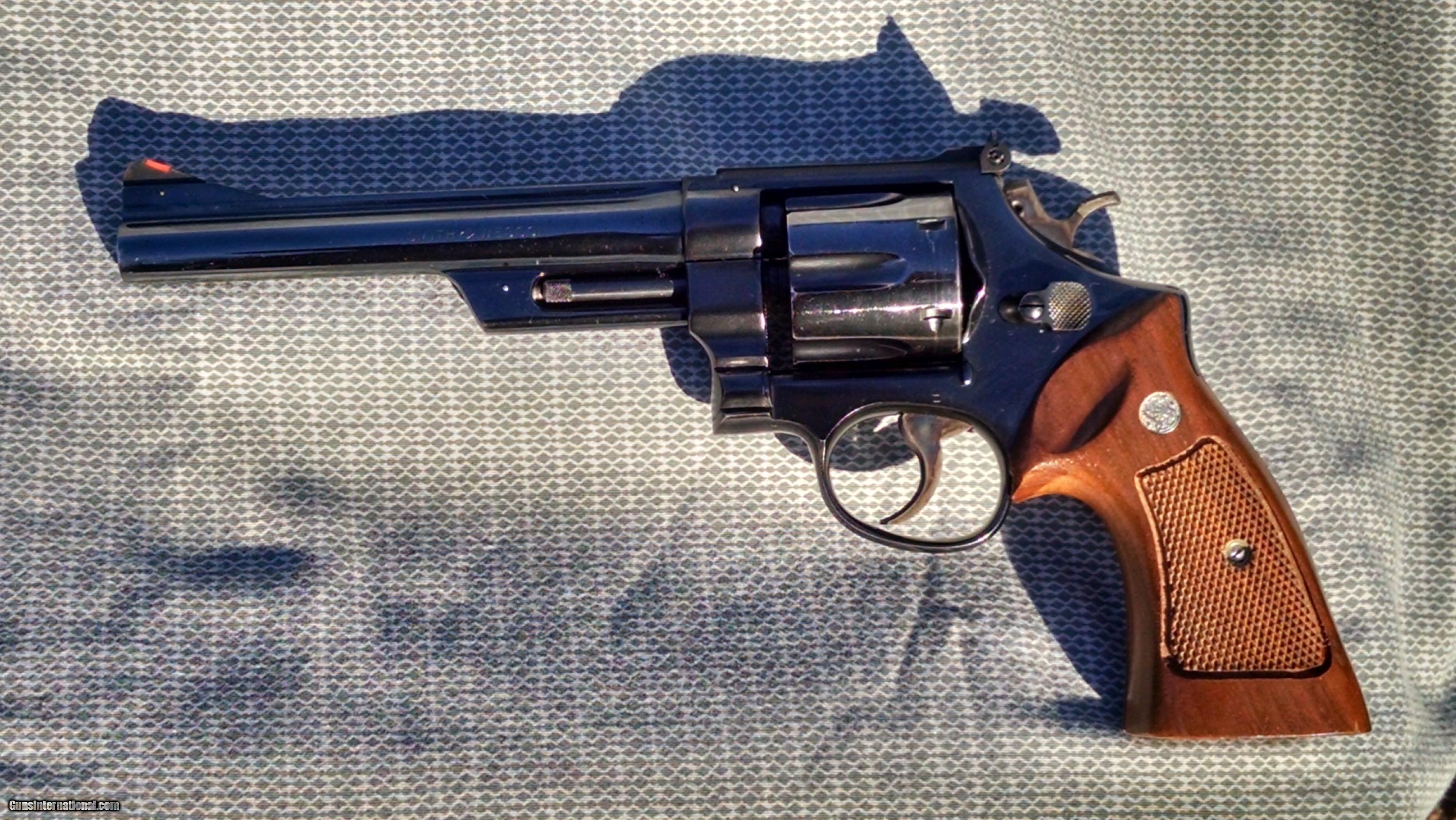 Smith & Wesson 357 Magnum Revolver Backgrounds on Wallpapers Vista. 