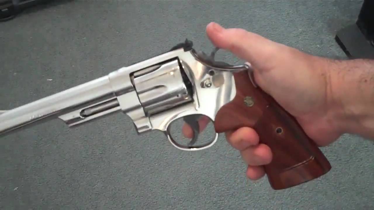 Smith & Wesson. Model 29 Revolver #7