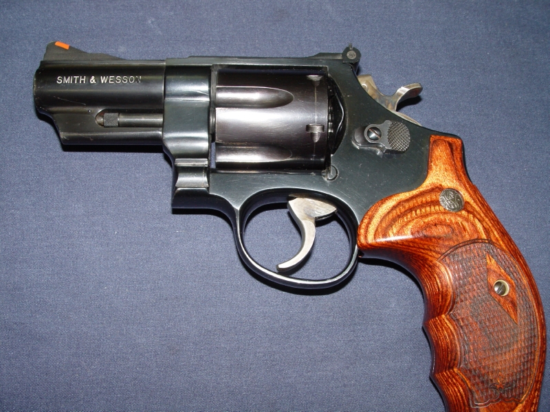 Nice Images Collection: Smith & Wesson. Model 29 Revolver Desktop Wallpapers
