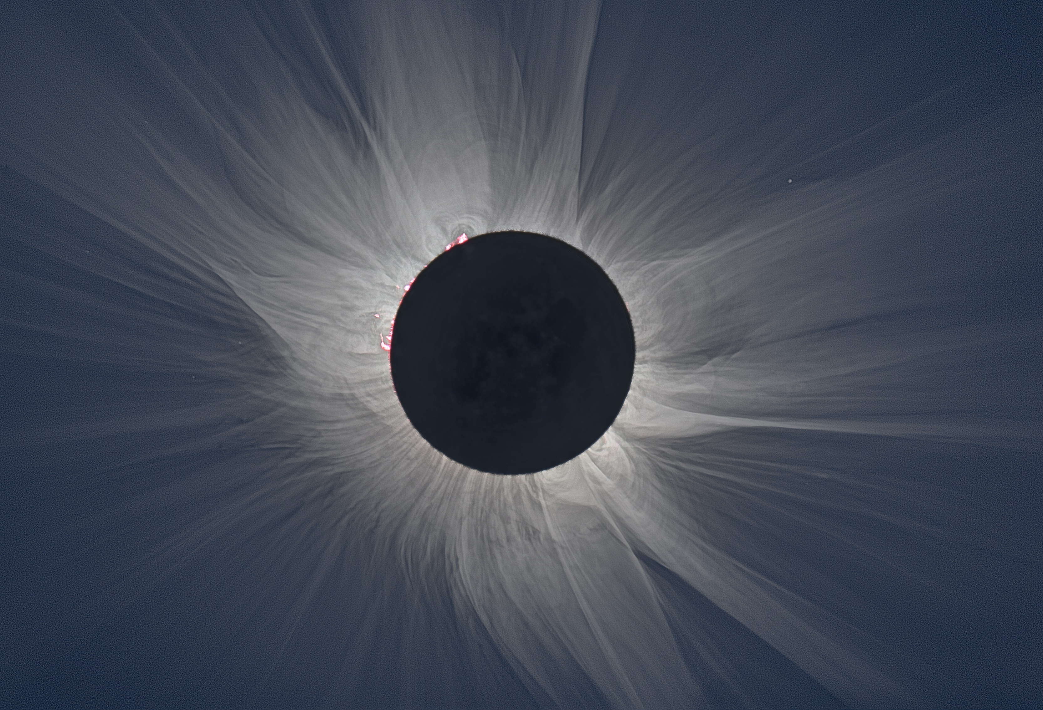 Amazing Solar Eclipse Pictures & Backgrounds