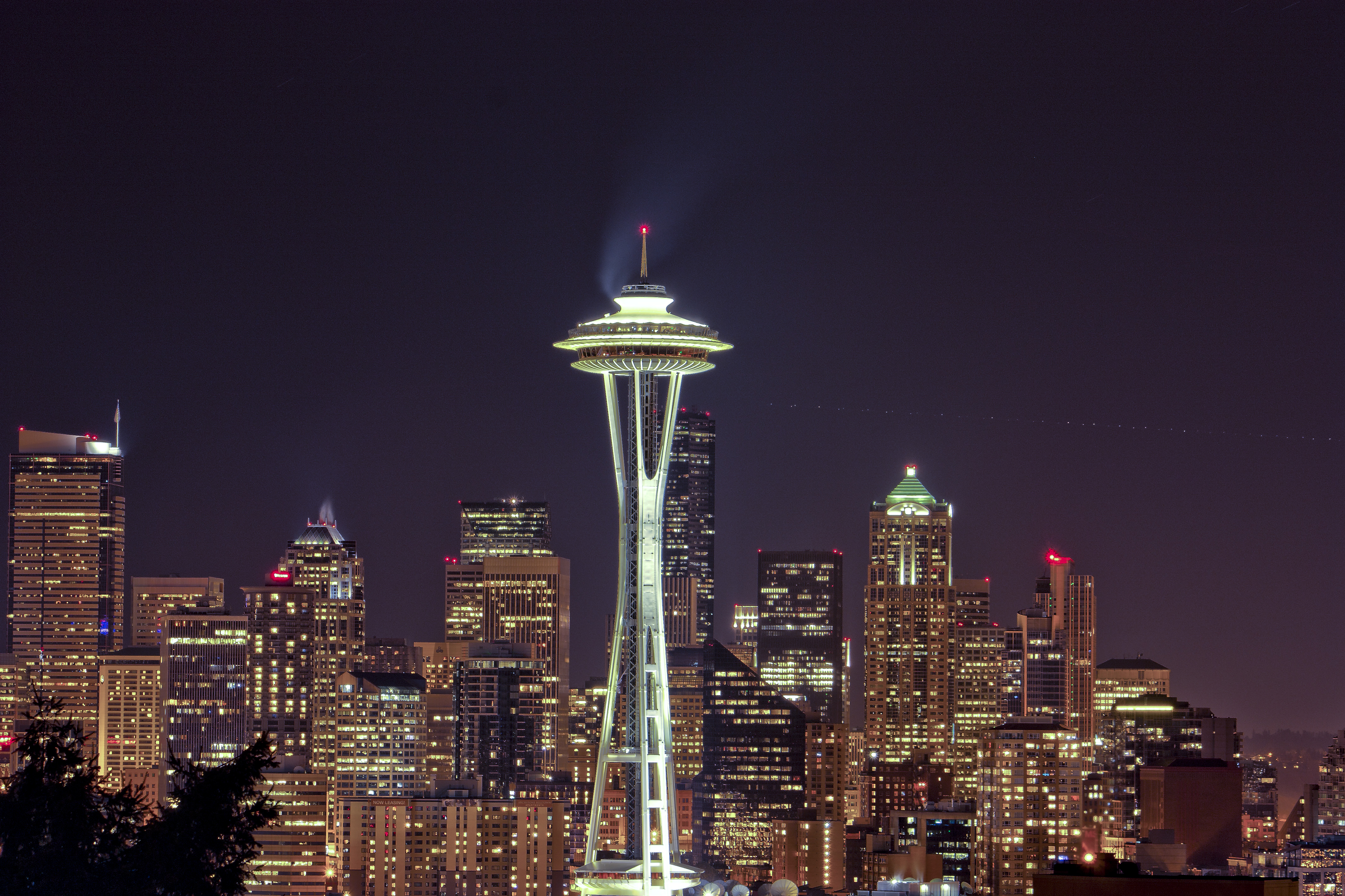 Amazing Space Needle Pictures & Backgrounds