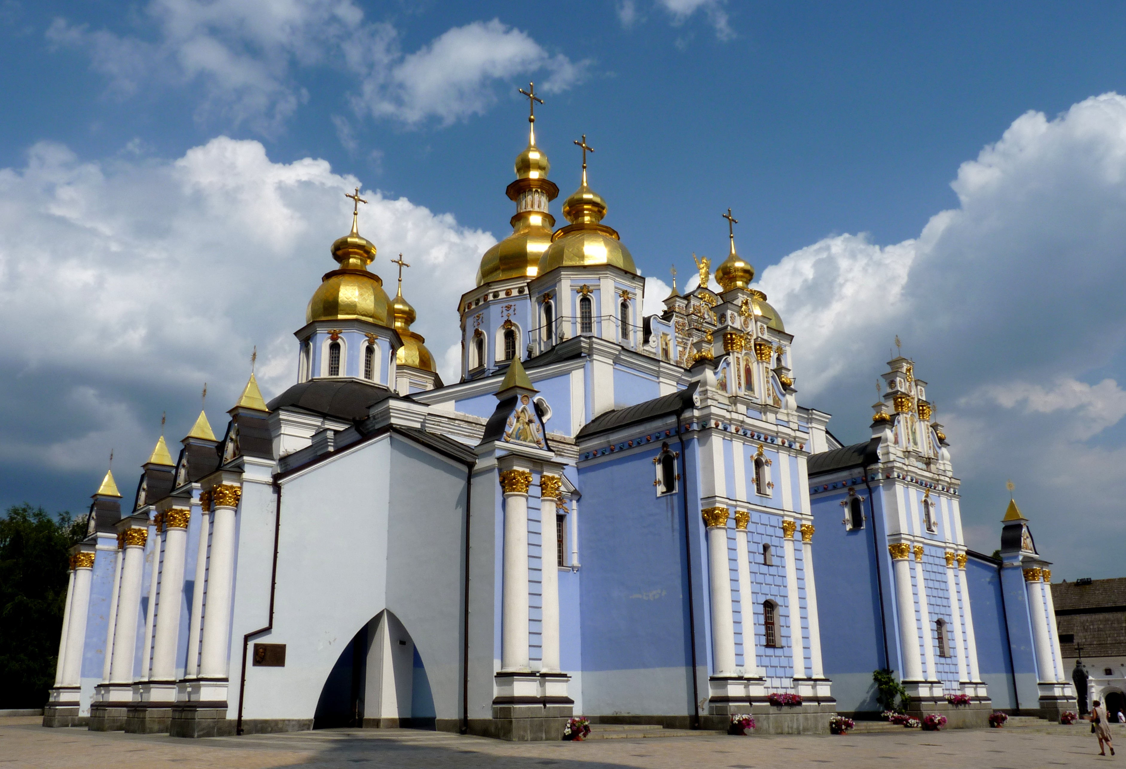 Amazing St. Michael's Golden-domed Monastery Pictures & Backgrounds