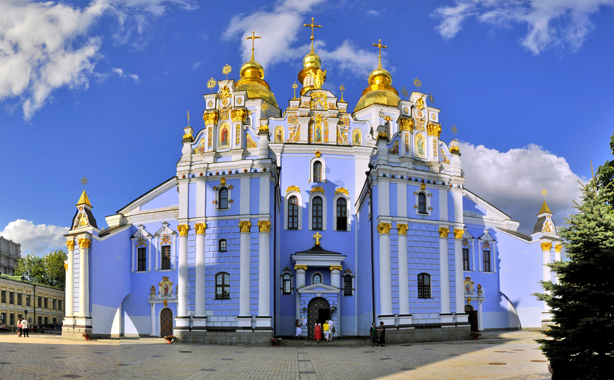 St. Michael's Golden-domed Monastery Backgrounds, Compatible - PC, Mobile, Gadgets| 1200x743 px