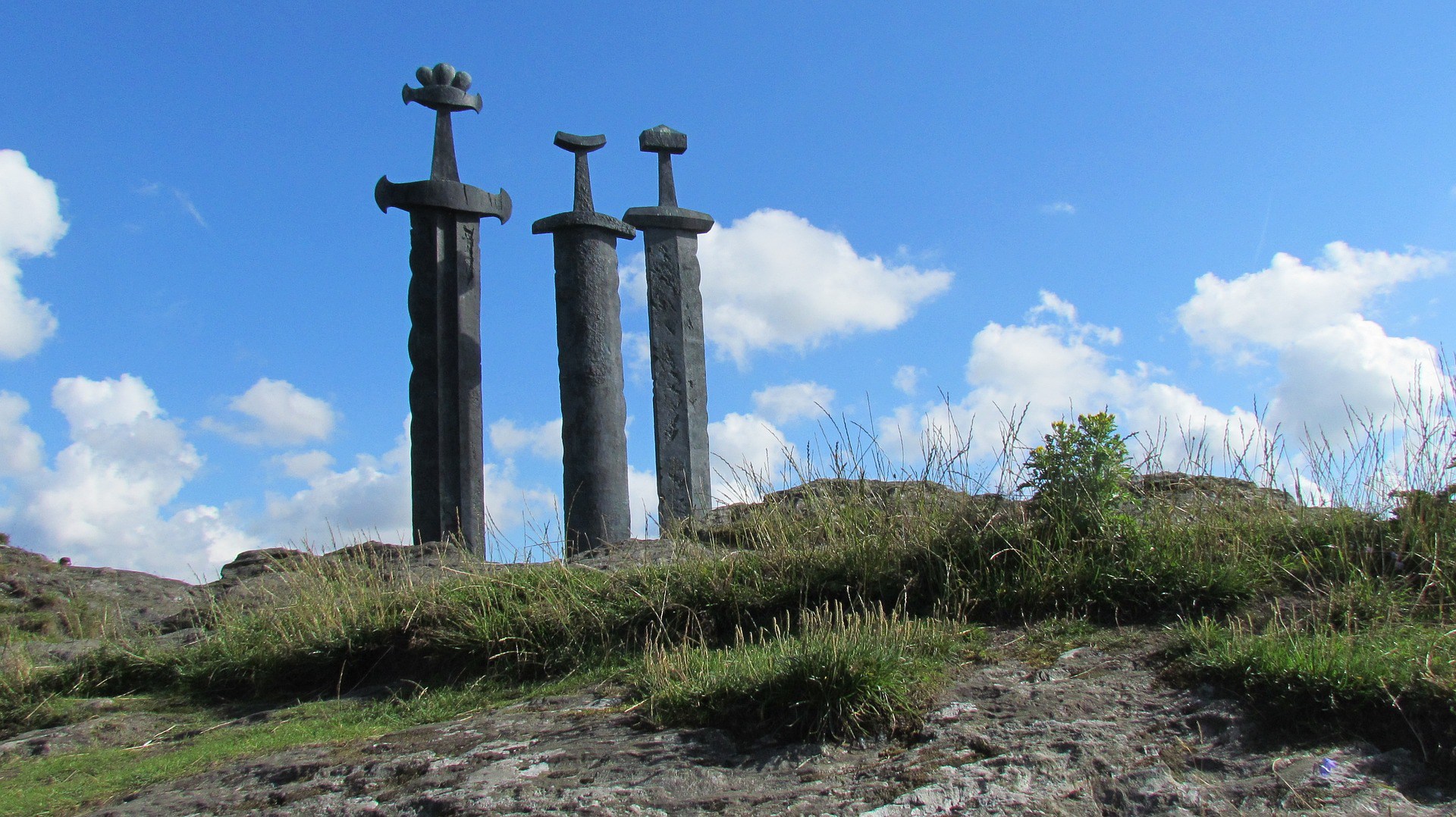 HD Quality Wallpaper | Collection: Man Made, 1920x1078 Stavanger Swords Monument