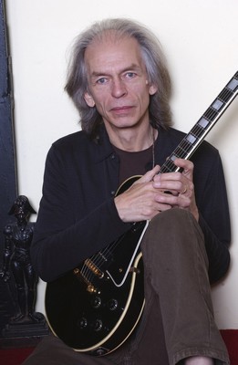 Nice wallpapers Steve Howe's Remedy 261x400px