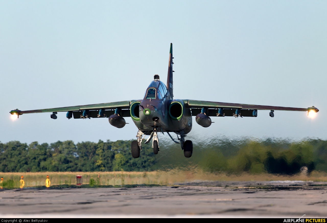 Sukhoi Su-25 #13
