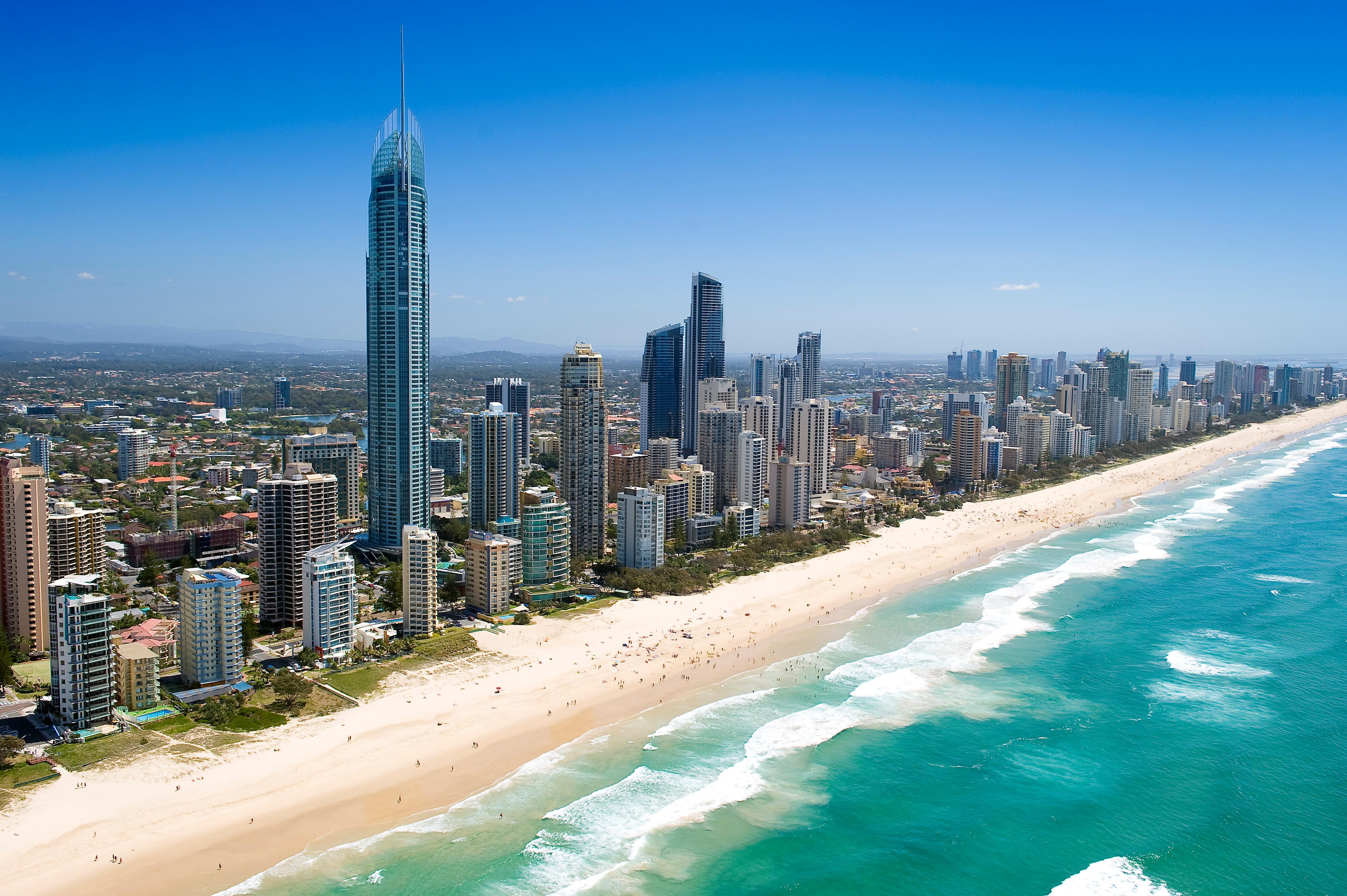 Amazing Surfers Paradise Pictures & Backgrounds