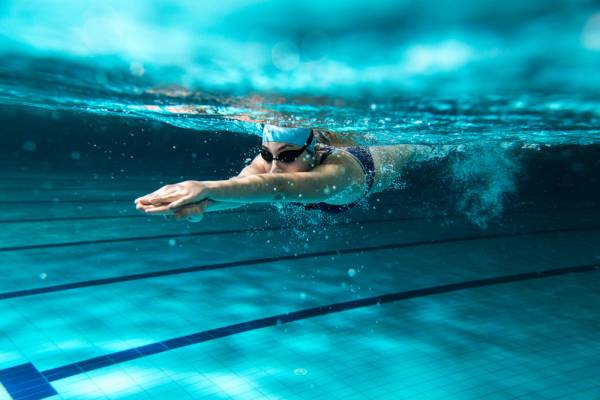 Nice wallpapers Swimming 600x400px