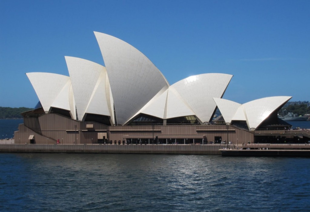 Amazing Sydney Opera House Pictures & Backgrounds