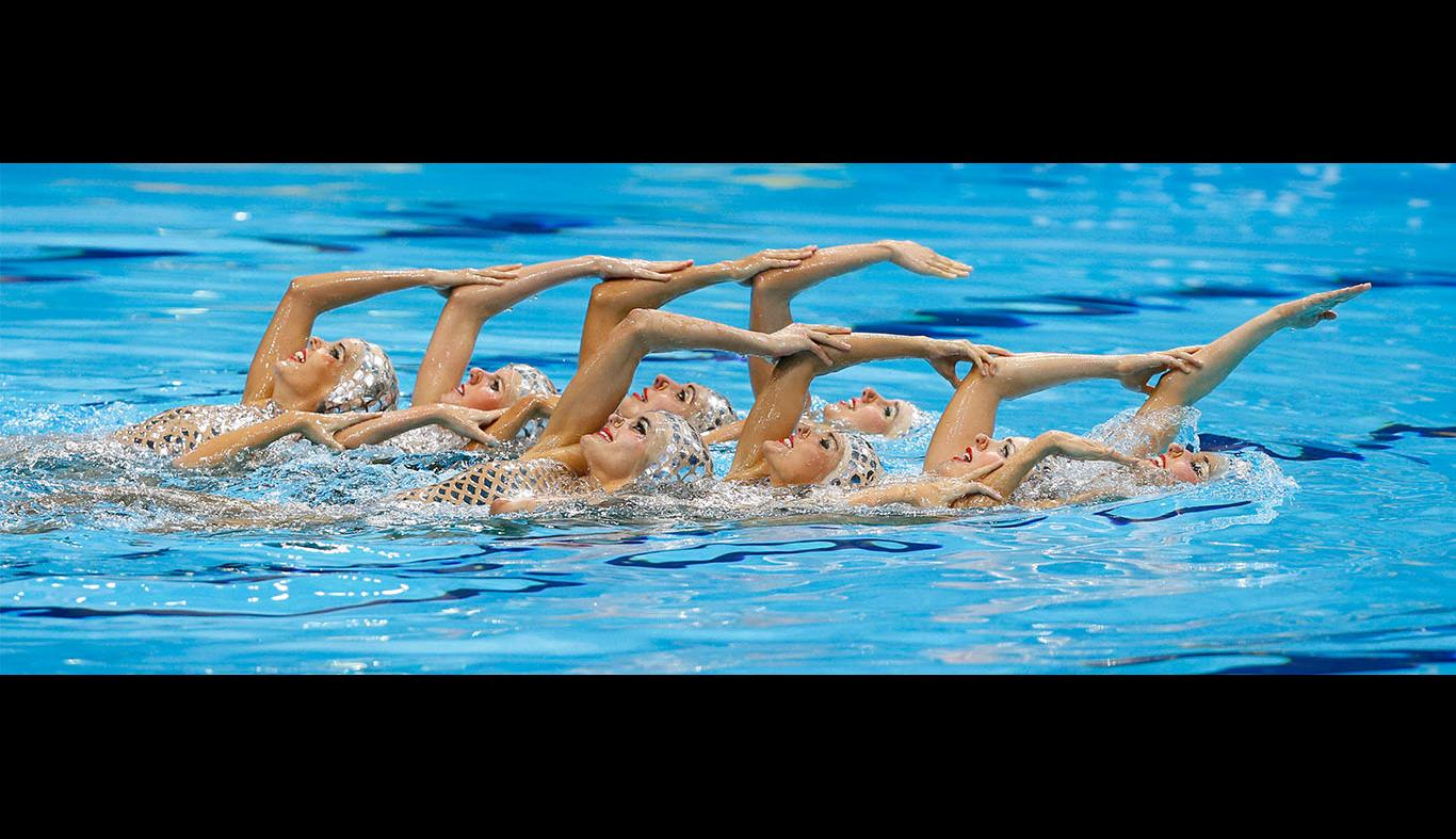 Nice Images Collection: Synchronized Swimming Desktop Wallpapers