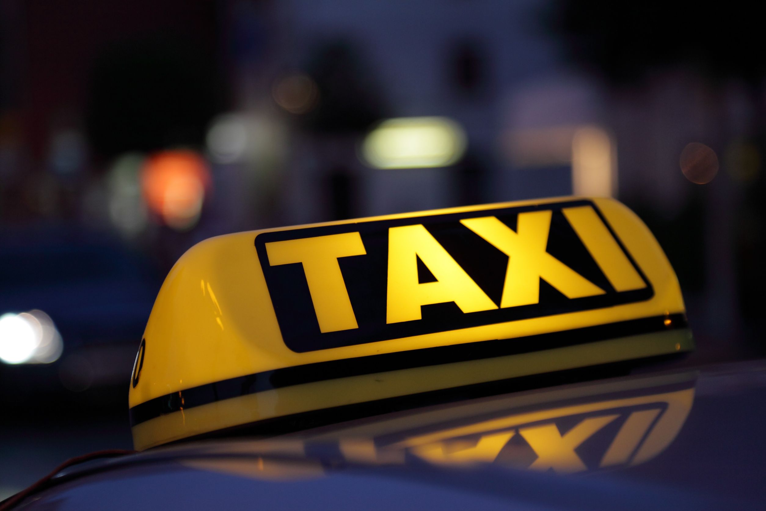 Images of Taxi | 2508x1672