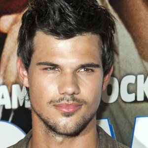 Taylor Lautner #9