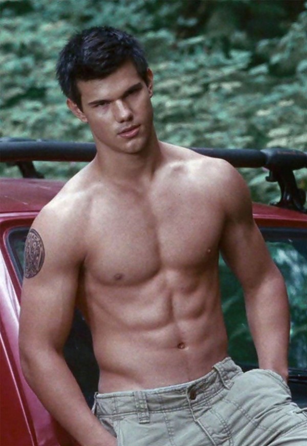 HD Quality Wallpaper | Collection: Celebrity, 600x871 Taylor Lautner