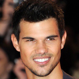 Taylor Lautner Backgrounds on Wallpapers Vista