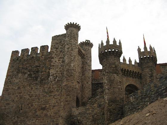 HQ Templar Castle Of Ponferrada Wallpapers | File 50.33Kb