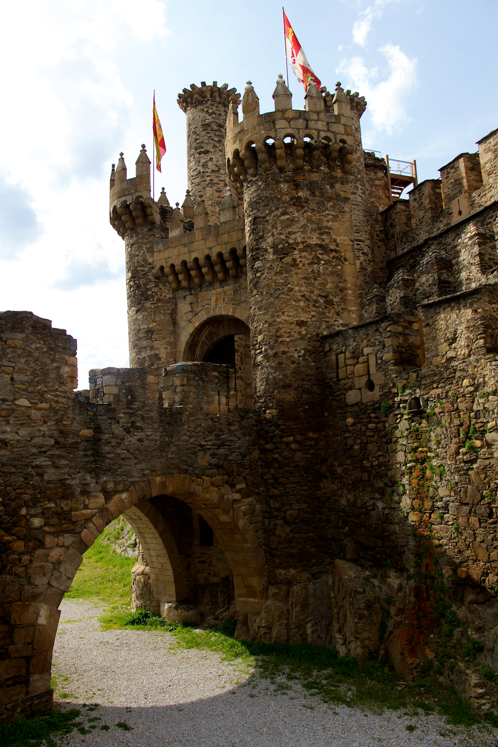 Nice wallpapers Templar Castle Of Ponferrada 1000x1500px