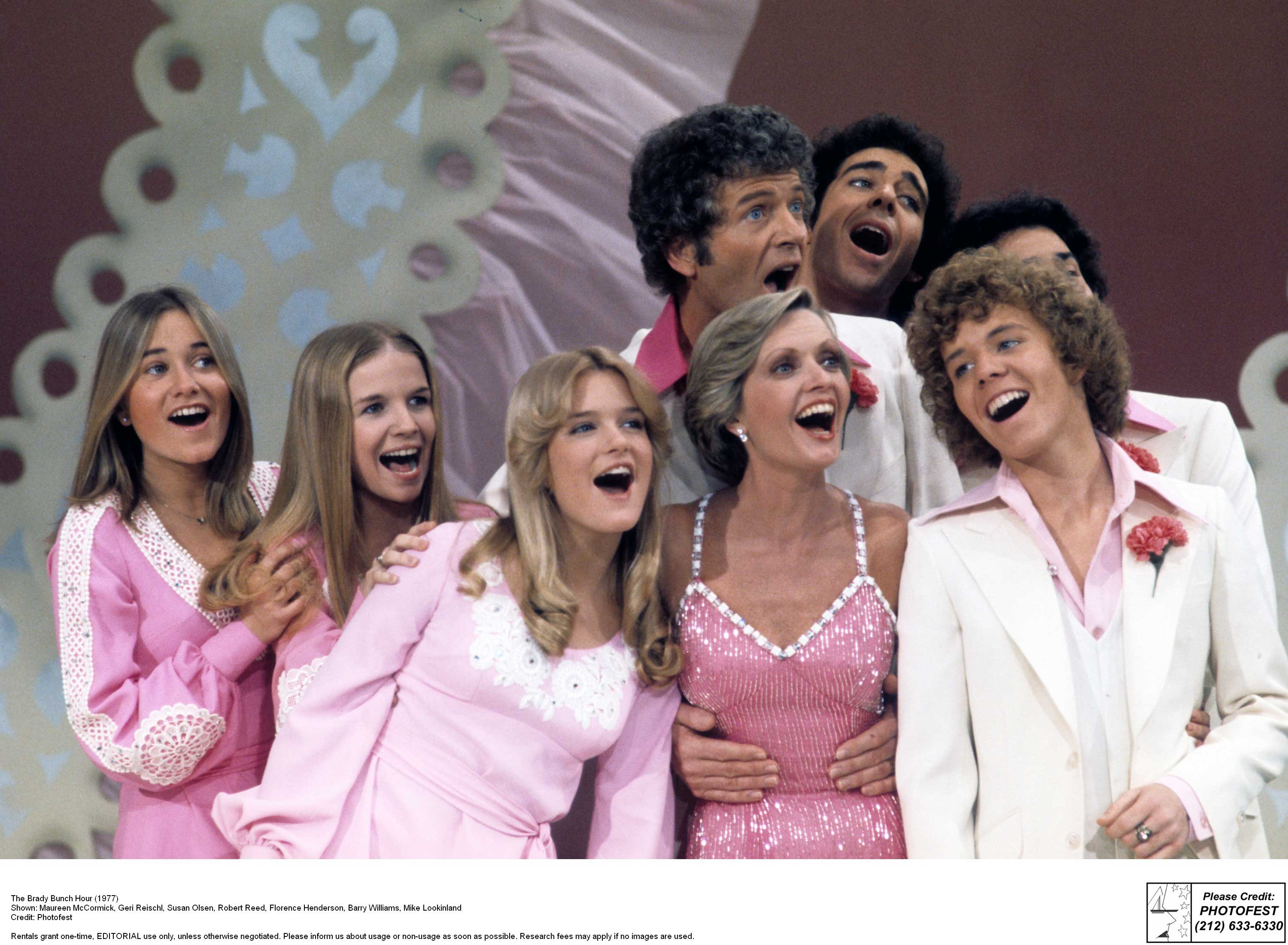 3000x2201 > The Brady Bunch Hour Wallpapers