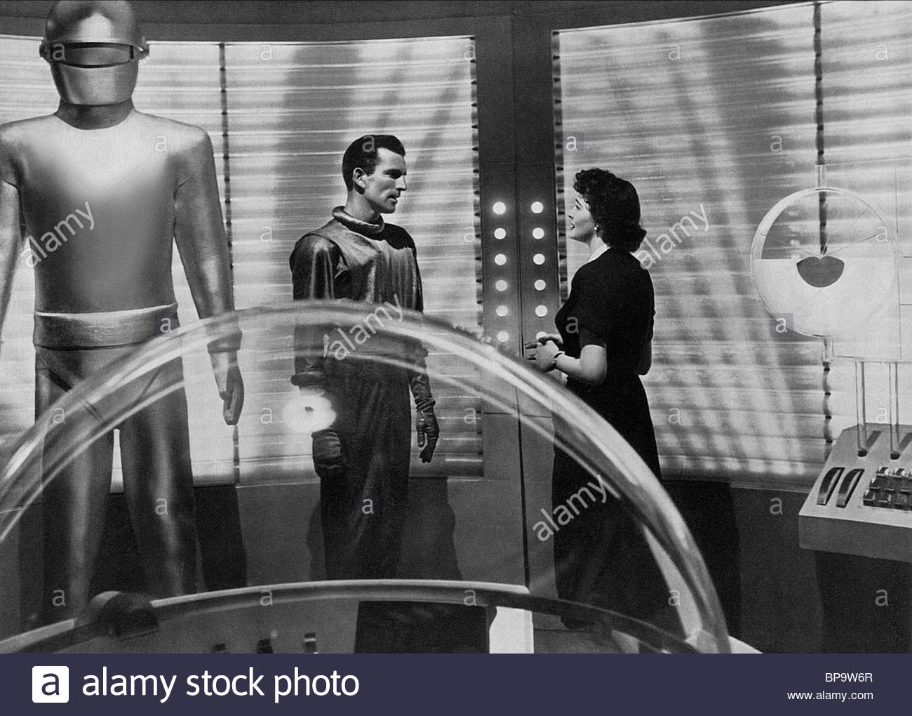 Nice wallpapers The Day The Earth Stood Still (1951) 1300x1020px
