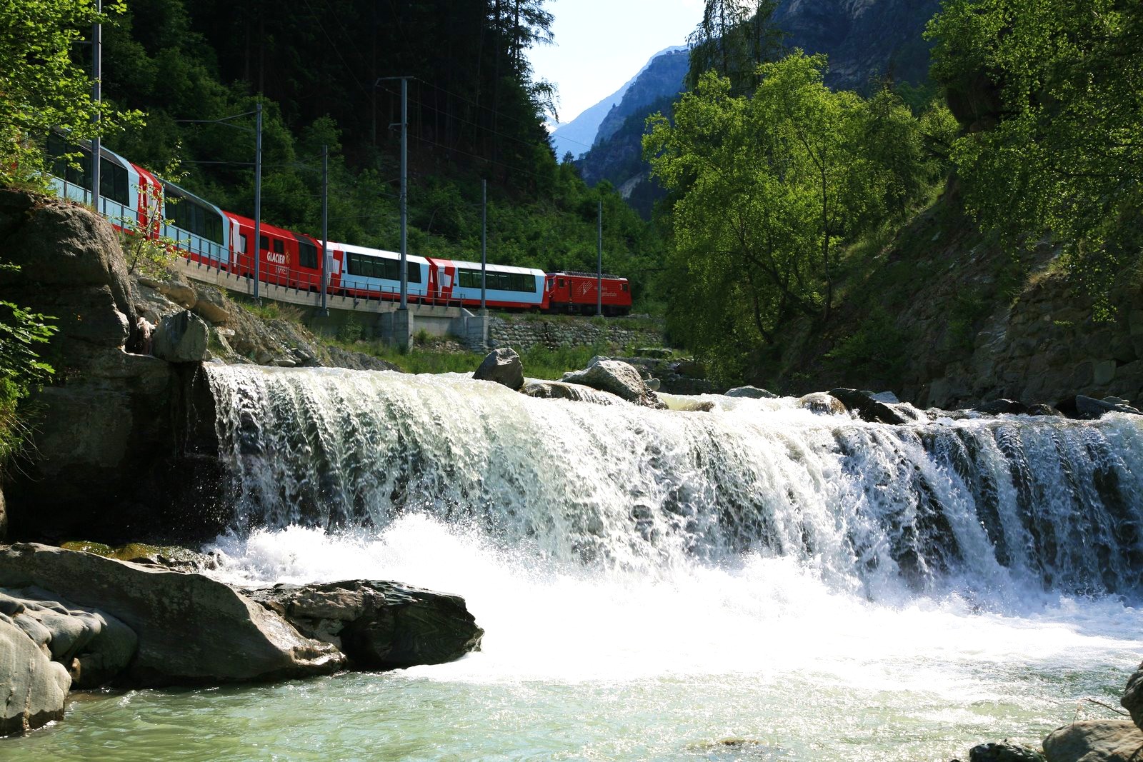 Amazing The Glacier Express Pictures & Backgrounds