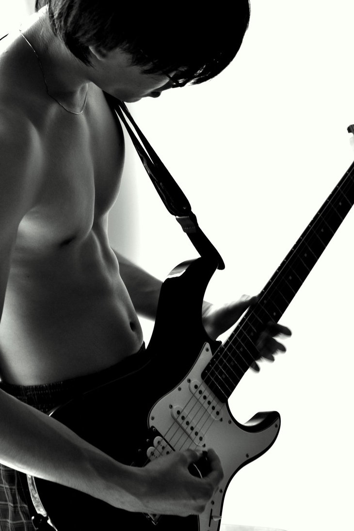 730x1095 > The Guitarist Wallpapers
