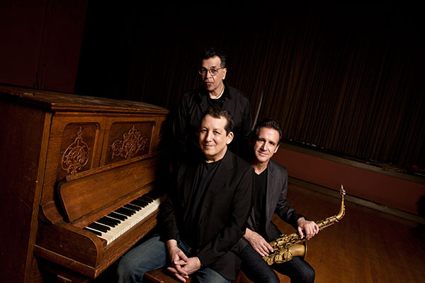 Nice wallpapers The Jeff Lorber Fusion 600x400px