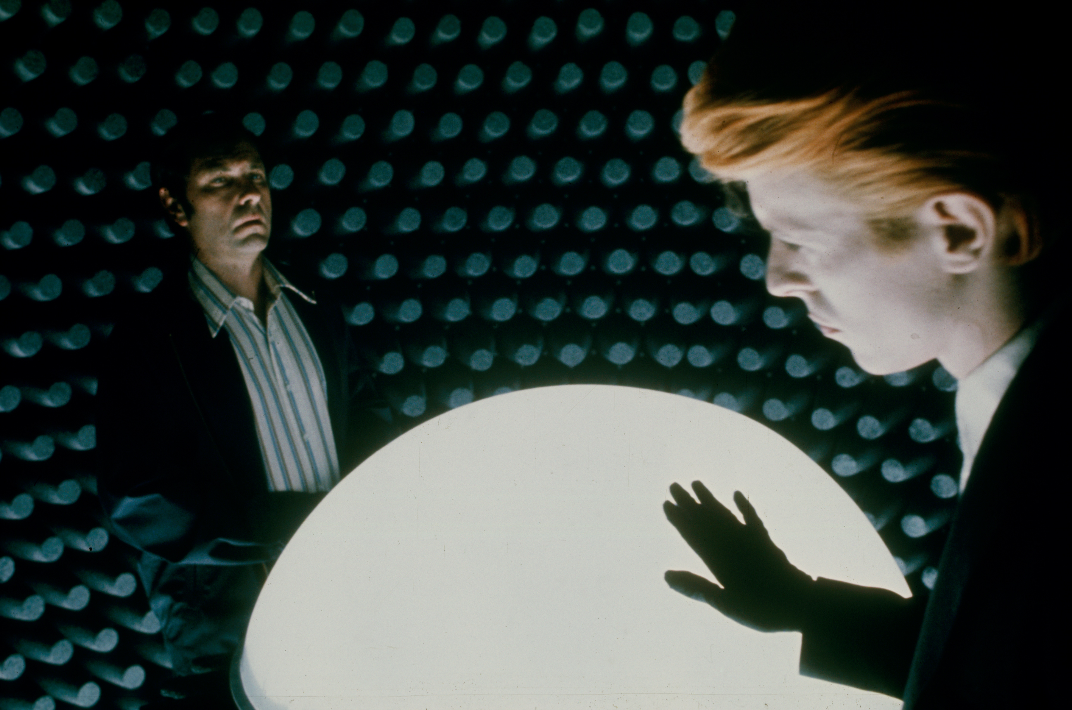 Nice wallpapers The Man Who Fell To Earth 3600x2385px