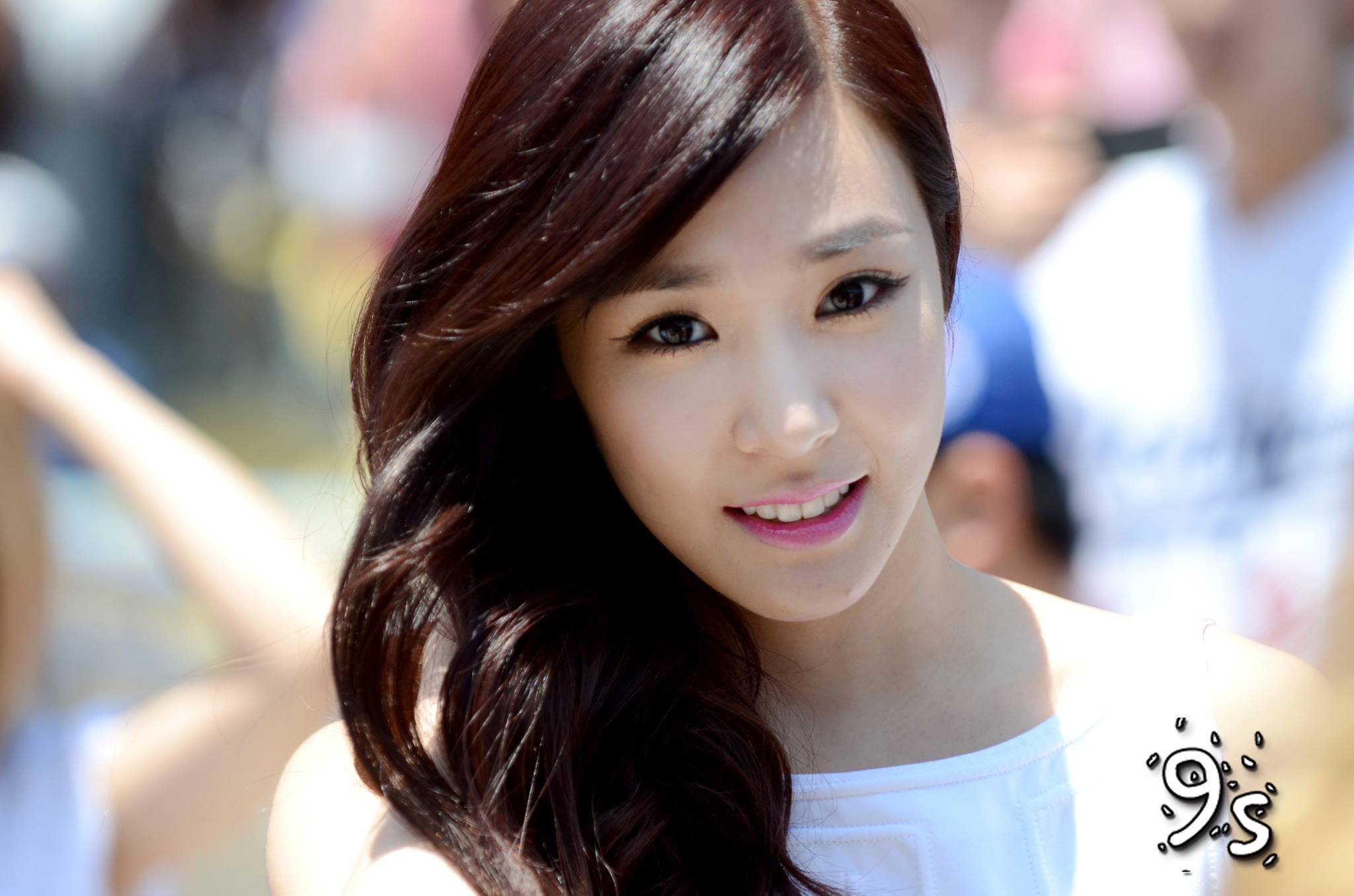 Tiffany Hwang  Backgrounds, Compatible - PC, Mobile, Gadgets| 2048x1356 px