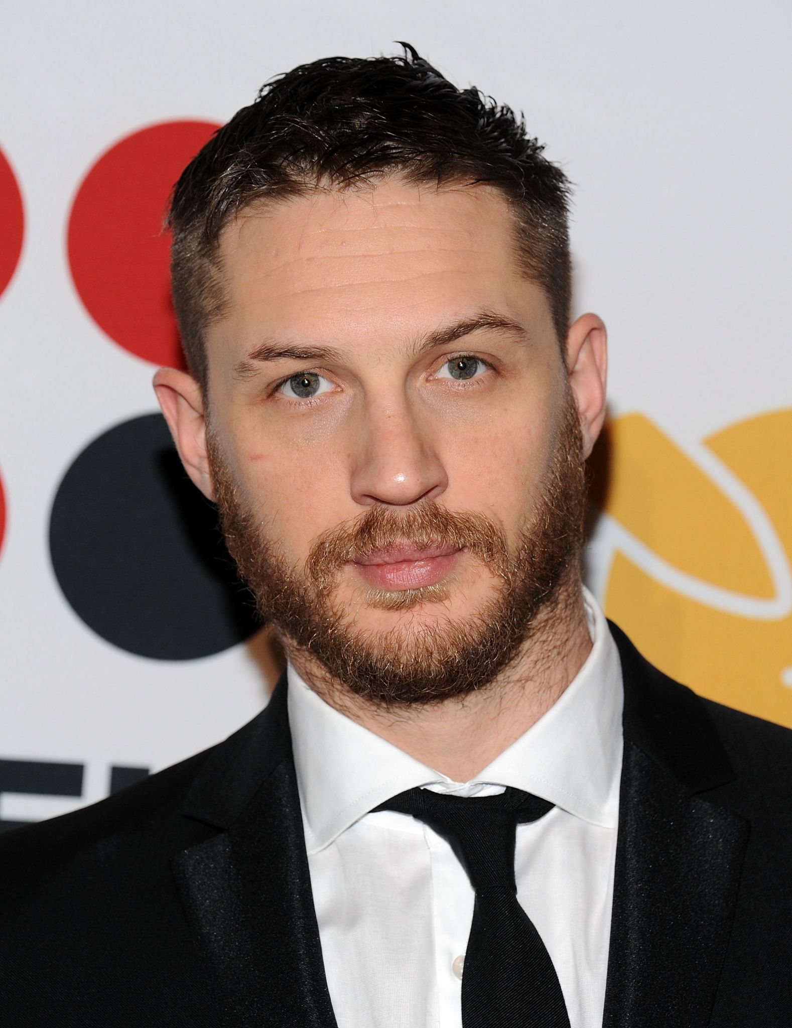 Amazing Tom Hardy Pictures & Backgrounds