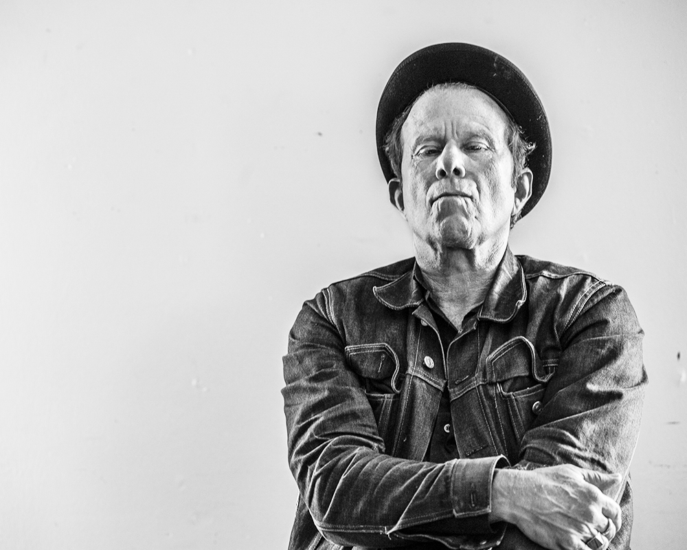 Amazing Tom Waits Pictures & Backgrounds