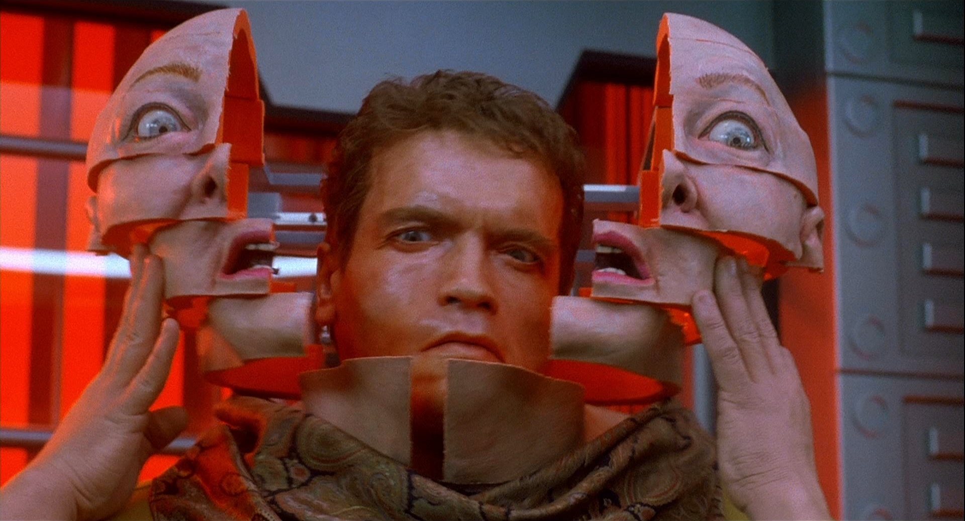HQ Total Recall (1990) Wallpapers | File 754.82Kb