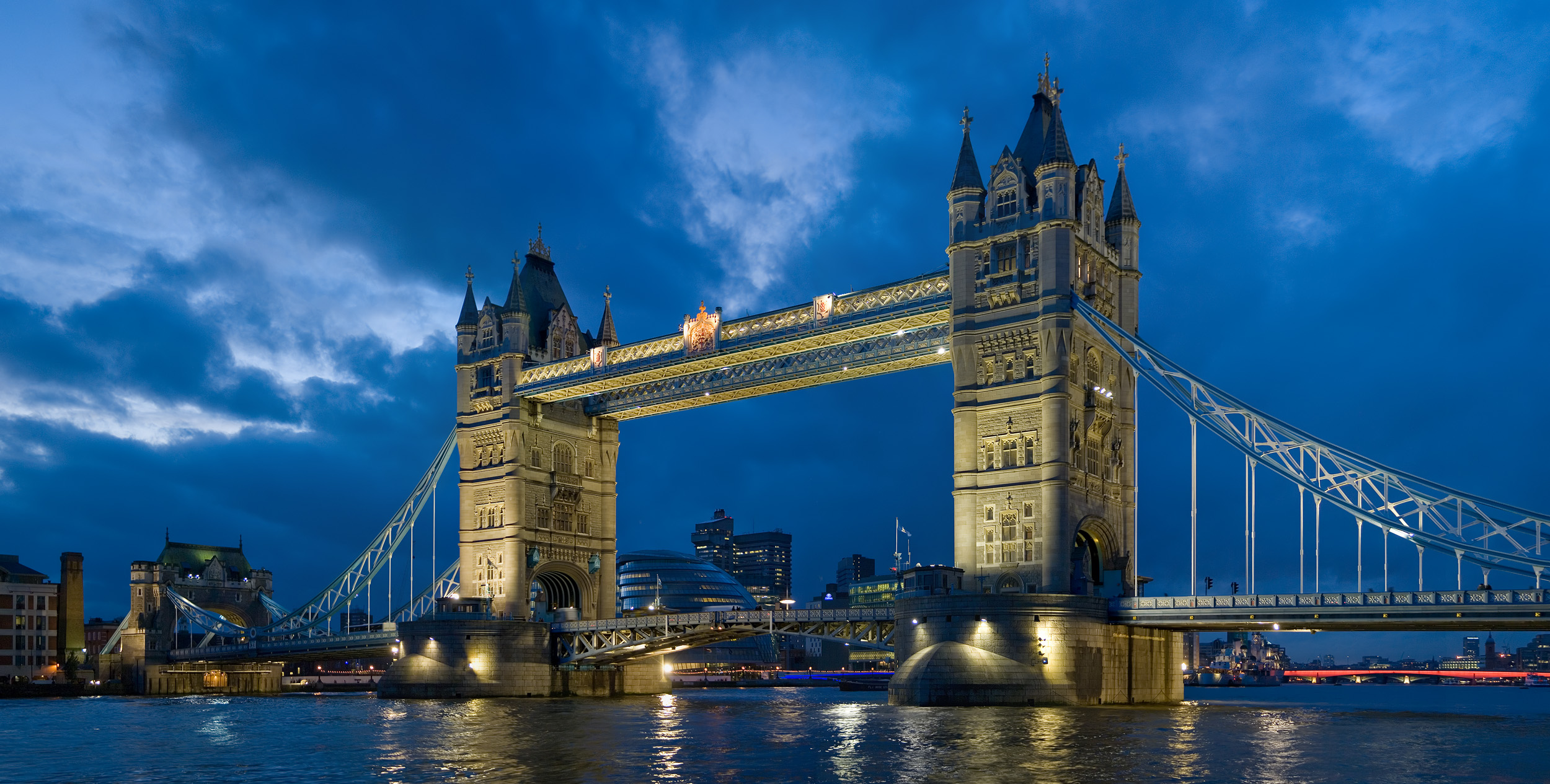 HD Quality Wallpaper | Collection: Man Made, 2500x1265 Tower Bridge