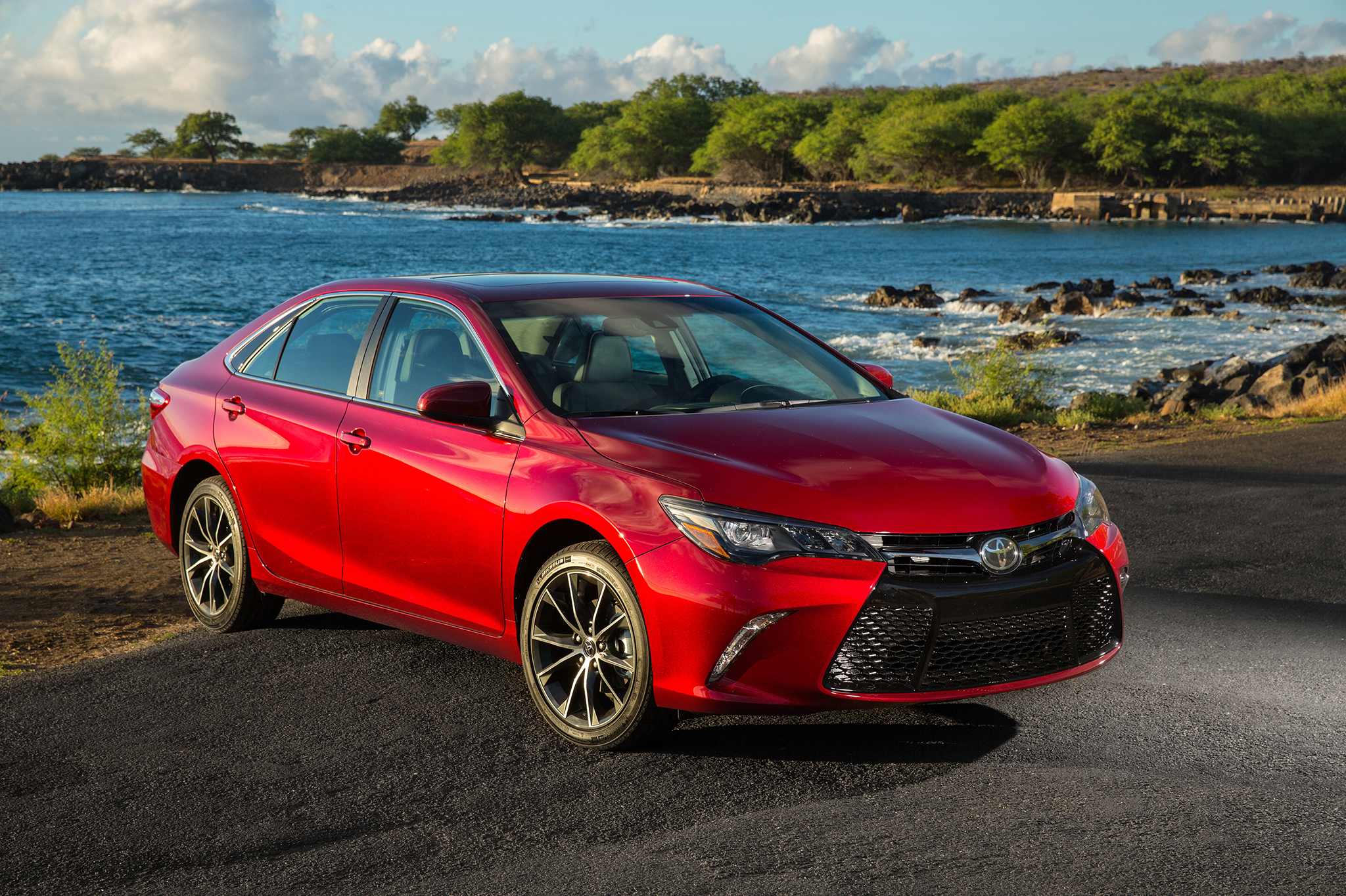 HD Quality Wallpaper | Collection: Vehicles, 2048x1365 Toyota Camry