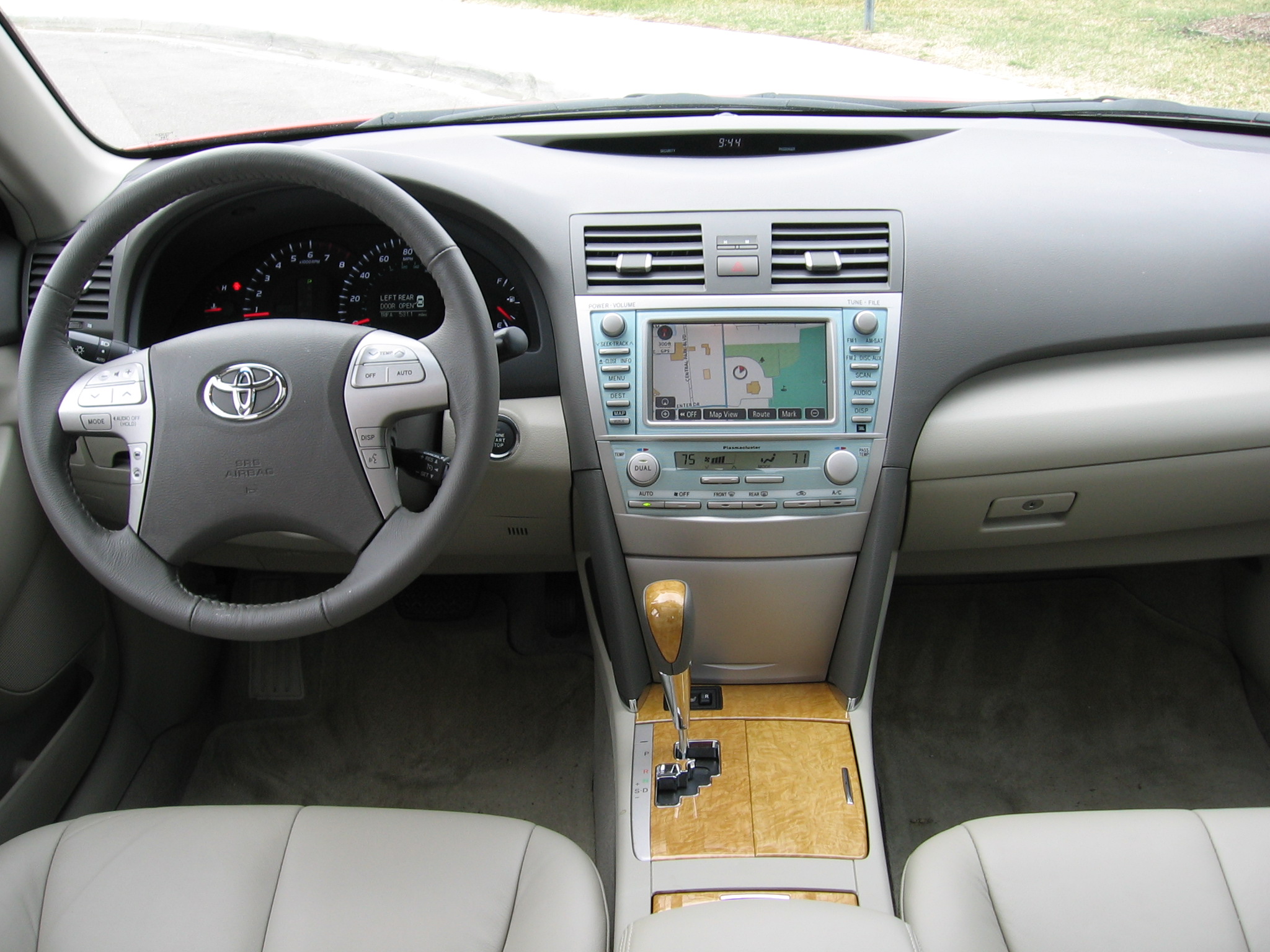 Toyota Camry XLE Pics, Vehicles Collection