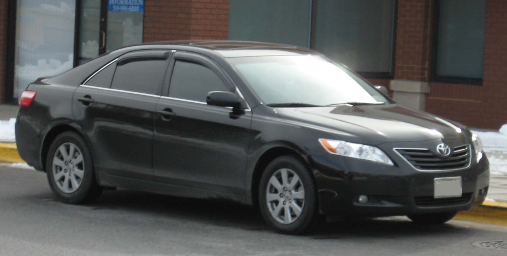 Toyota Camry XLE #4