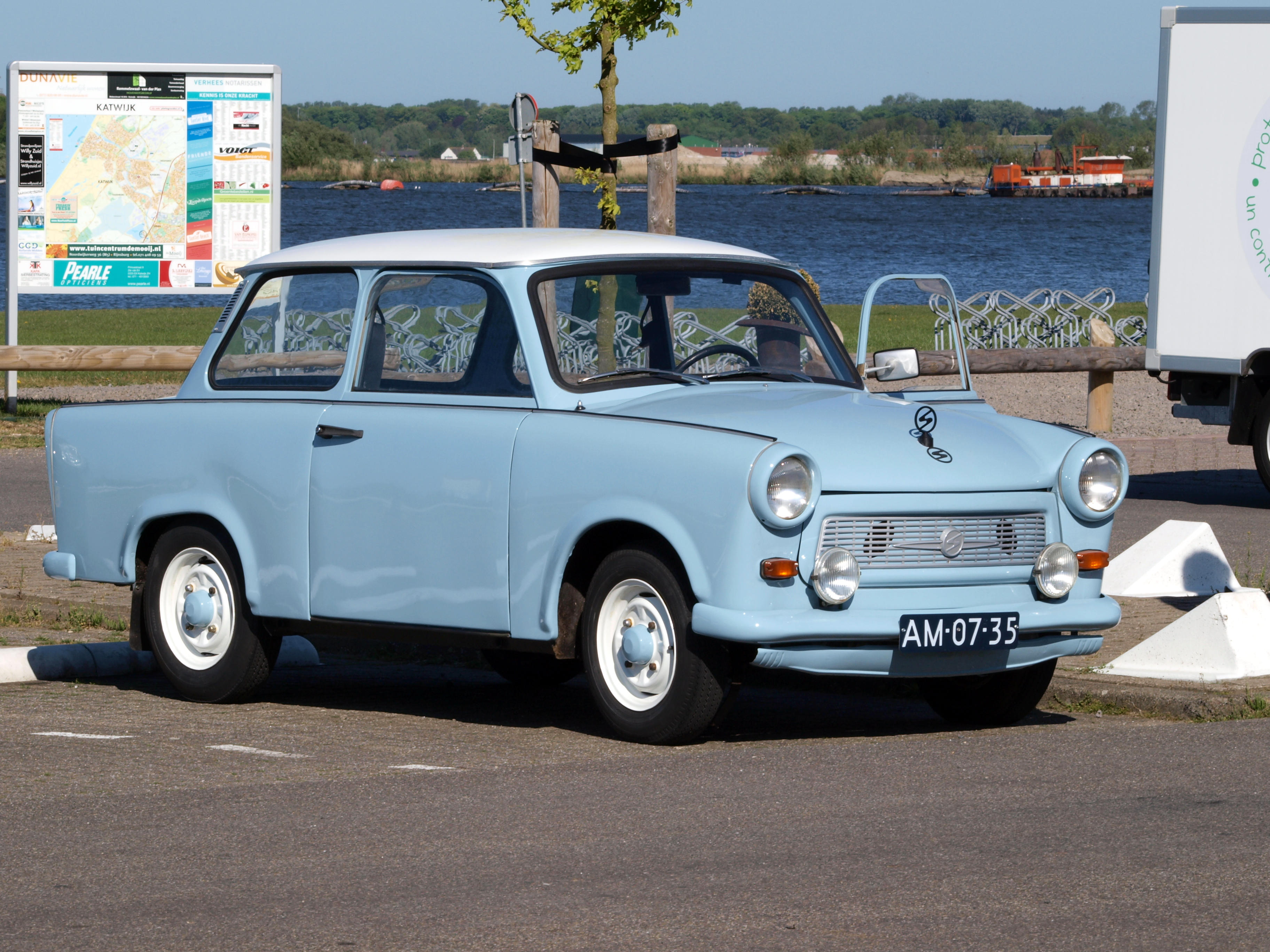Nice Images Collection: Trabant 601 Desktop Wallpapers