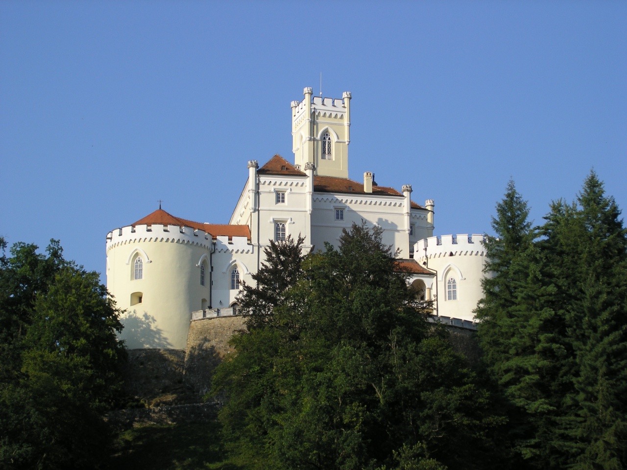 Trakošćan Castle High Quality Background on Wallpapers Vista