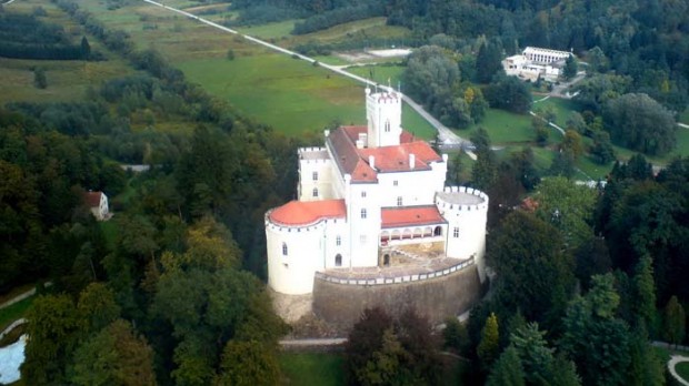 HQ Trakošćan Castle Wallpapers | File 59.24Kb