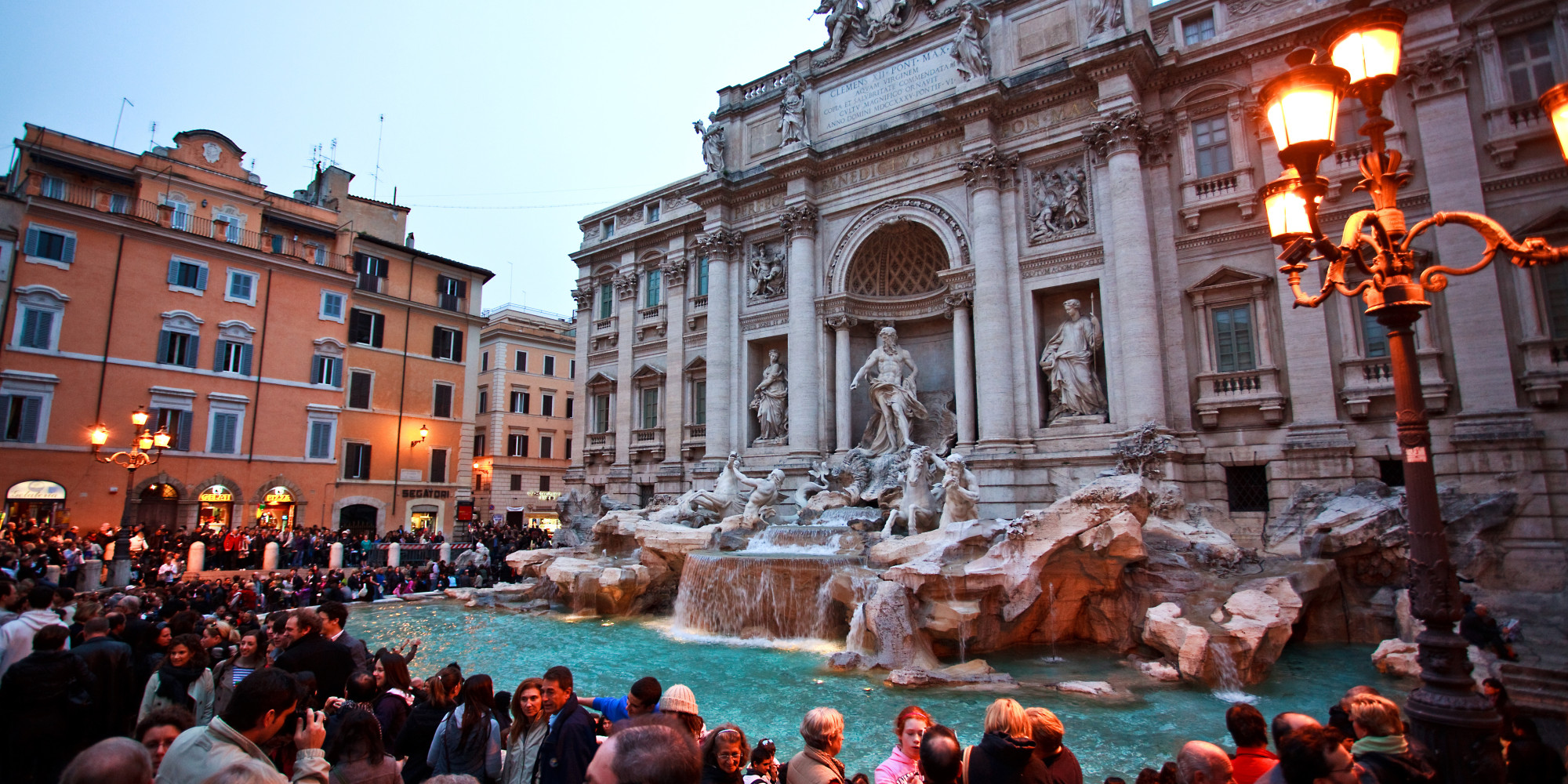 Images of Trevi Fountain | 2000x1000