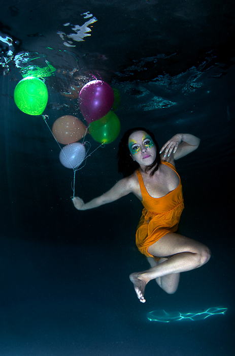 HQ Underwater Baloons Wallpapers | File 280.01Kb