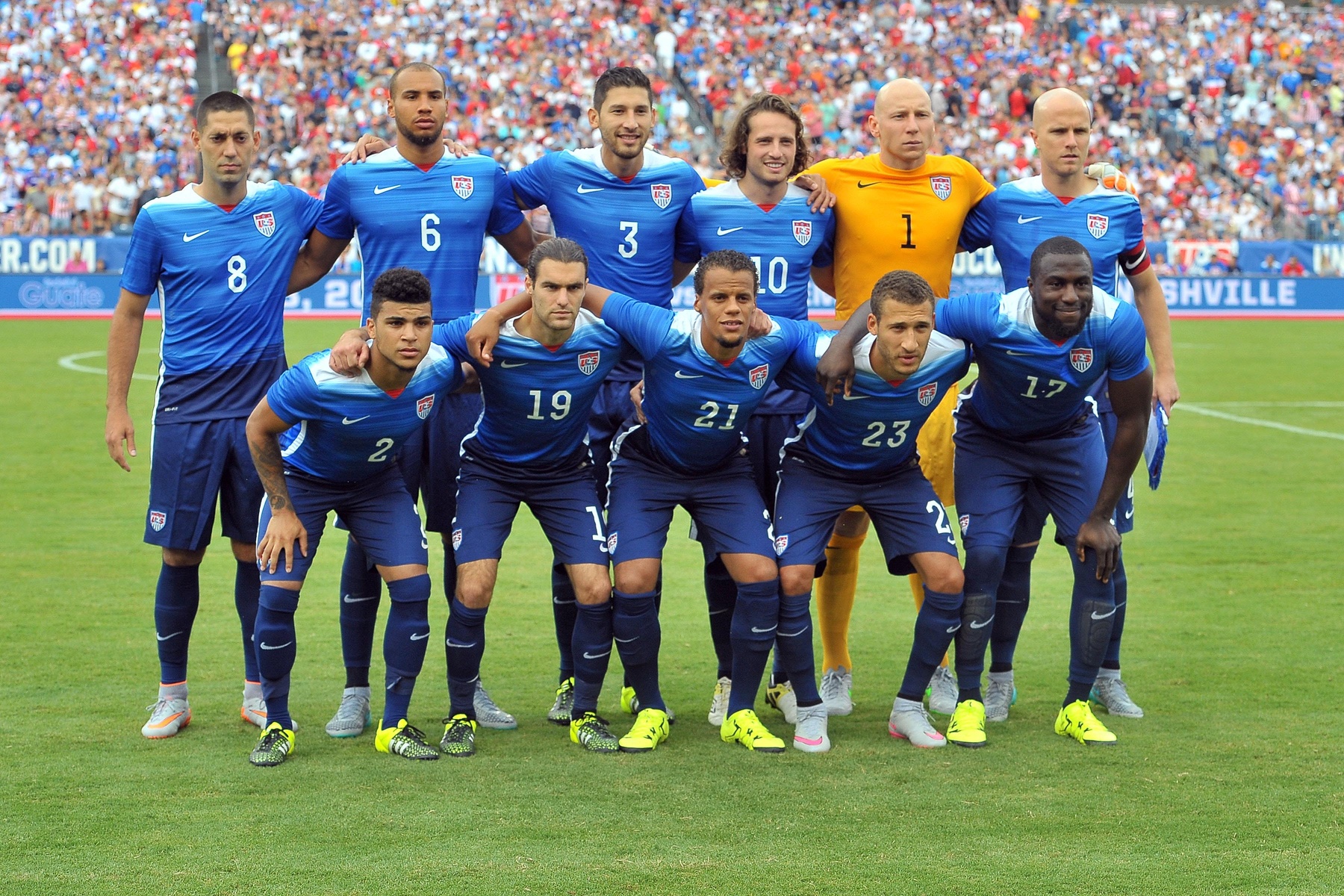 Amazing USA Nation Soccer Team Pictures & Backgrounds
