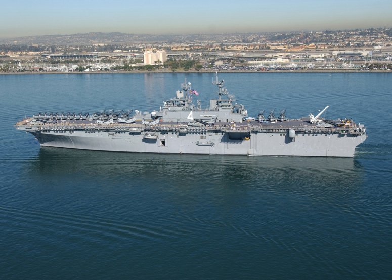 USS Boxer (LHD-4) #19