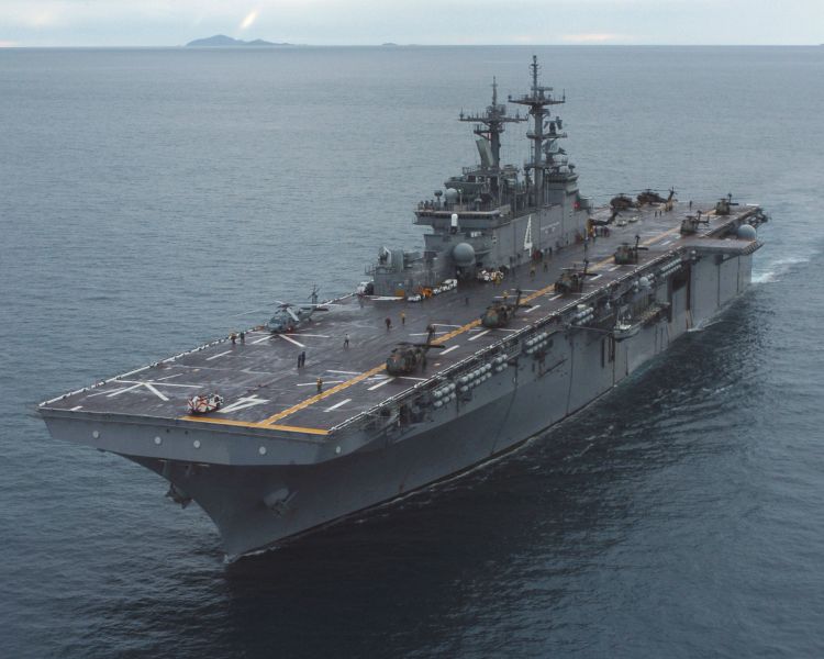 Images of USS Boxer (LHD-4) | 750x600