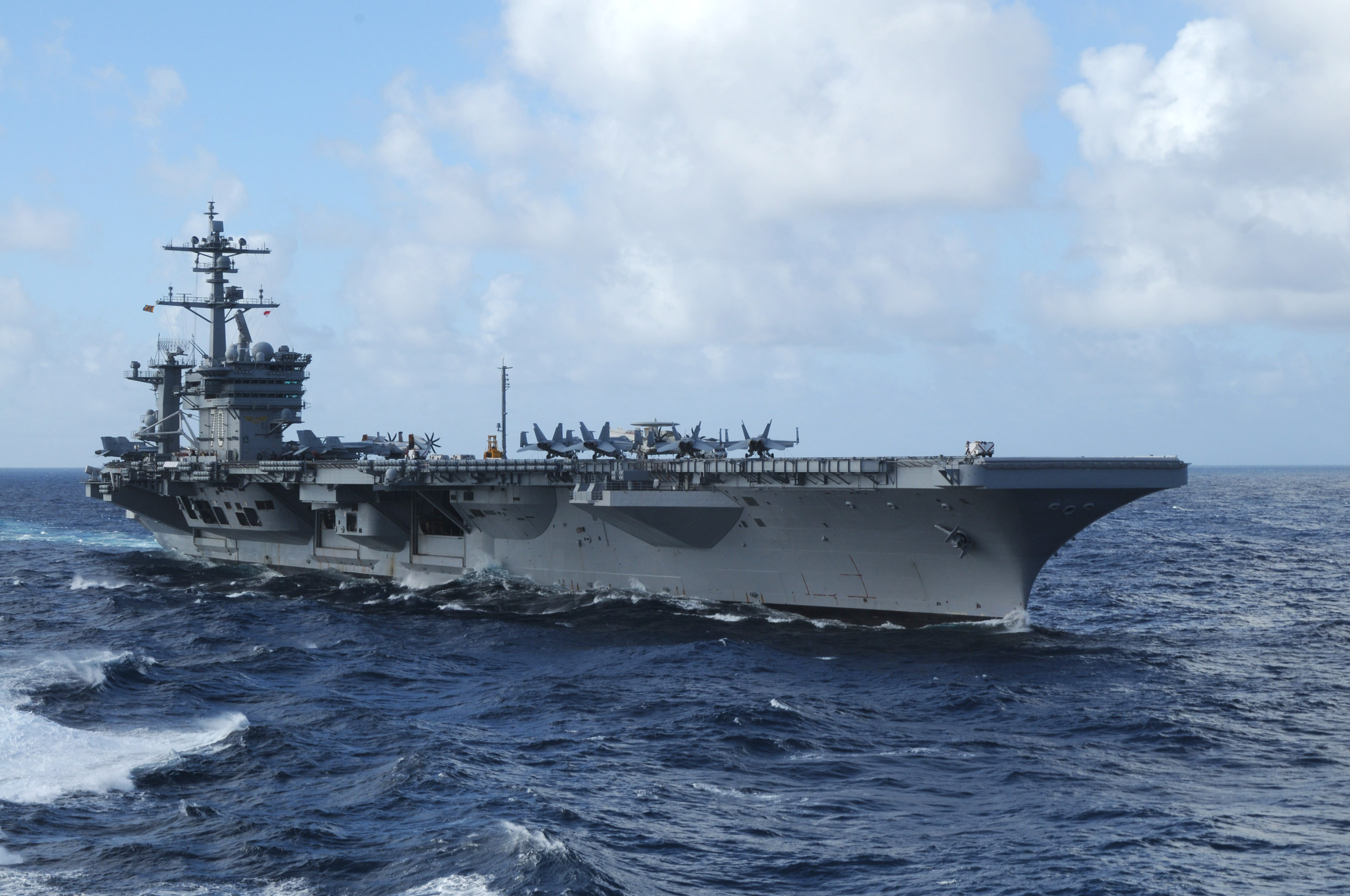 Images of USS Carl Vinson (CVN-70) | 2700x1793