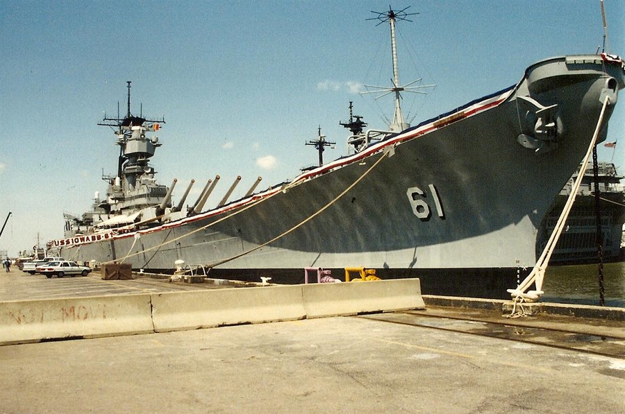 USS Iowa (BB-61) #18