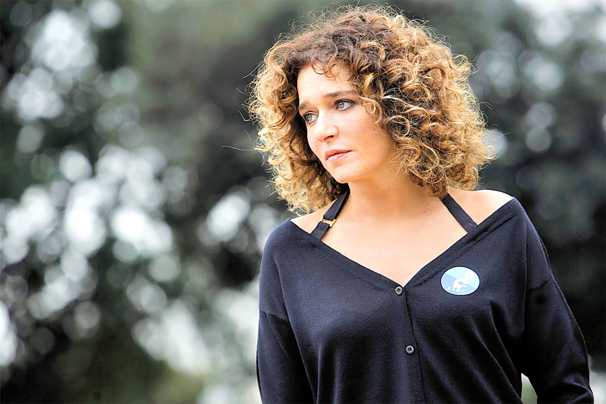 HD Quality Wallpaper | Collection: Celebrity, 1200x800 Valeria Golino