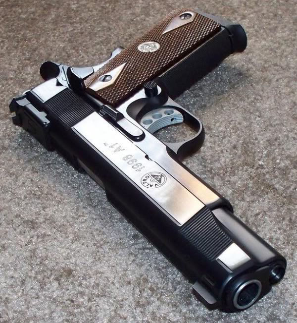 Valtro 1998 A1 Handgun #9