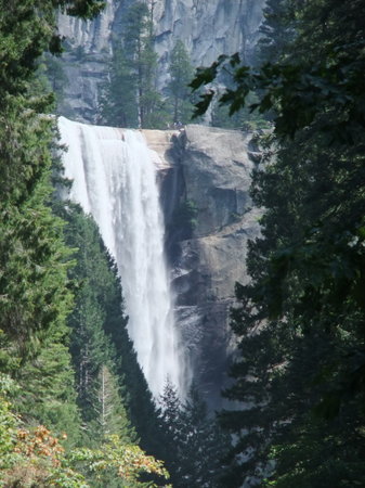 Amazing Vernal Fall Pictures & Backgrounds
