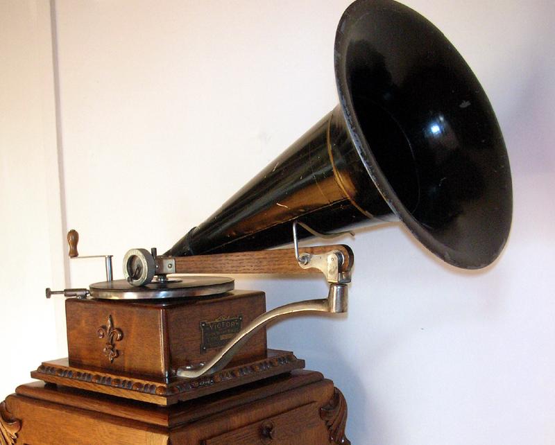 Amazing Victor Talking Machine Pictures & Backgrounds