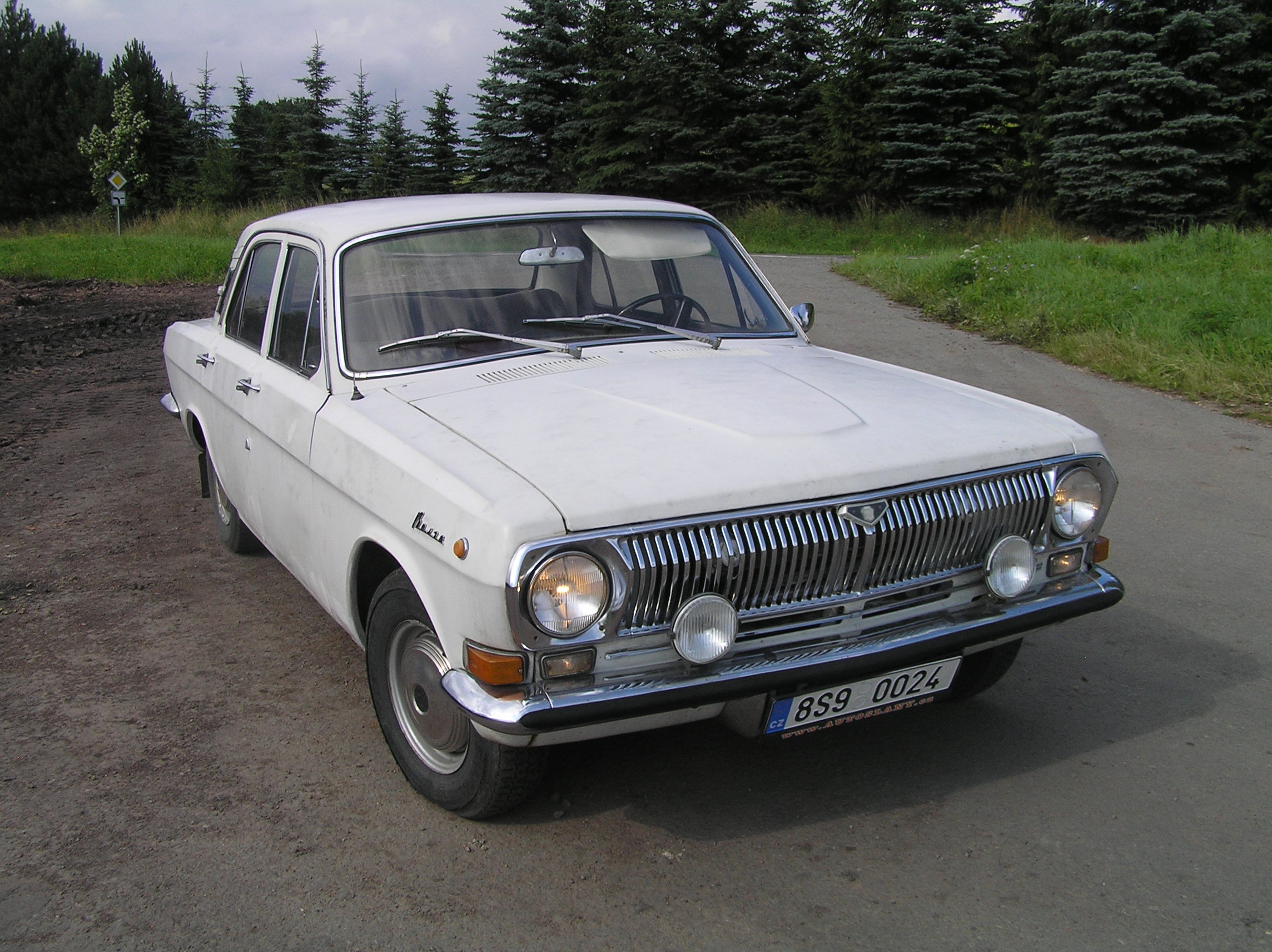 Volga GAZ-24 #4